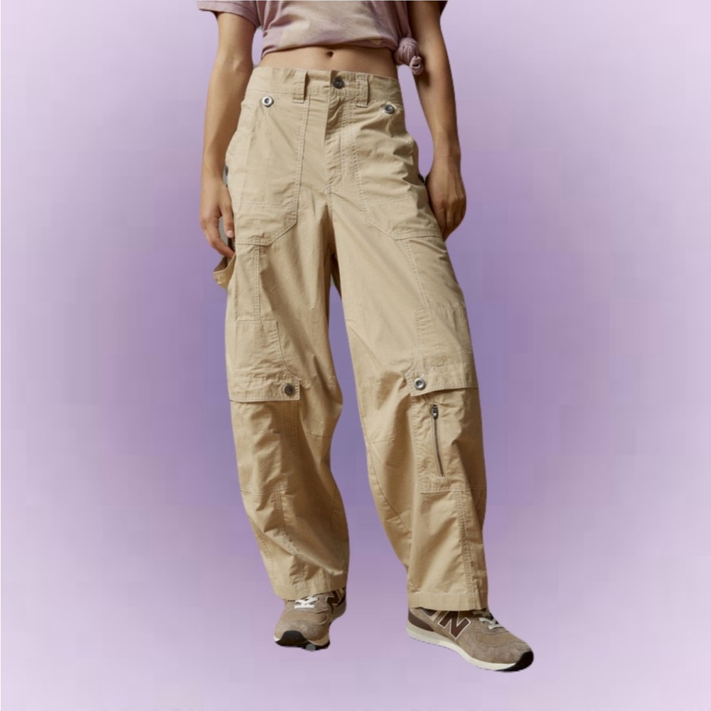 Urban Outfitters Rih Baggy Cargo Pants